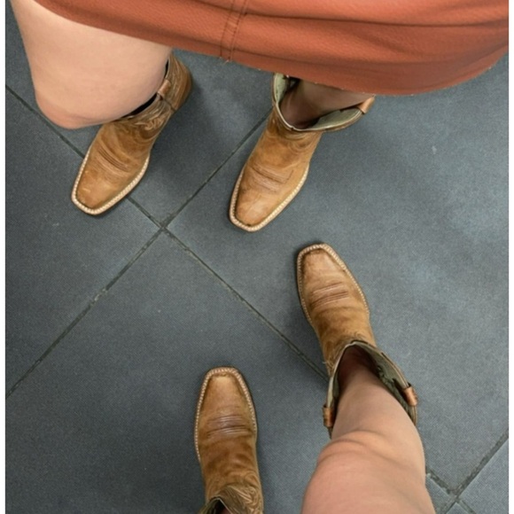 Leather Cowboy Western Boots/Square Toe/ Shaft Stitching/Square Heel - Picture 2 of 9